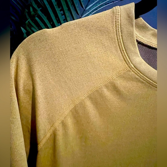 Fabletics- Men's Short Sleeve Active T-Shirt: - Picture 3 of 3